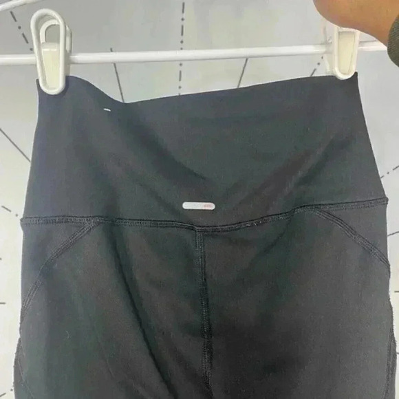 Aerie Black Chill Play Move Leggings - Picture 6 of 8